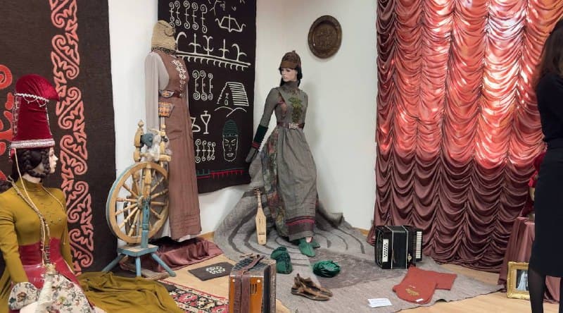 В рамках единой модели профориентации «Билет в будущее» в музее национального ингушского костюма прошла экскурсия для учащихся ГБОУ «Лицей — Детский сад г. Магас».. Фото 5