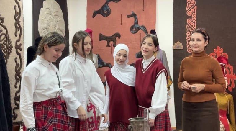 В рамках единой модели профориентации «Билет в будущее» в музее национального ингушского костюма прошла экскурсия для учащихся ГБОУ «Лицей — Детский сад г. Магас».. Фото 6