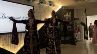 В ГБПОУ «Колледж сервиса и быта» состоялась торжественная церемония вручения дипломов выпускникам. Фото 10