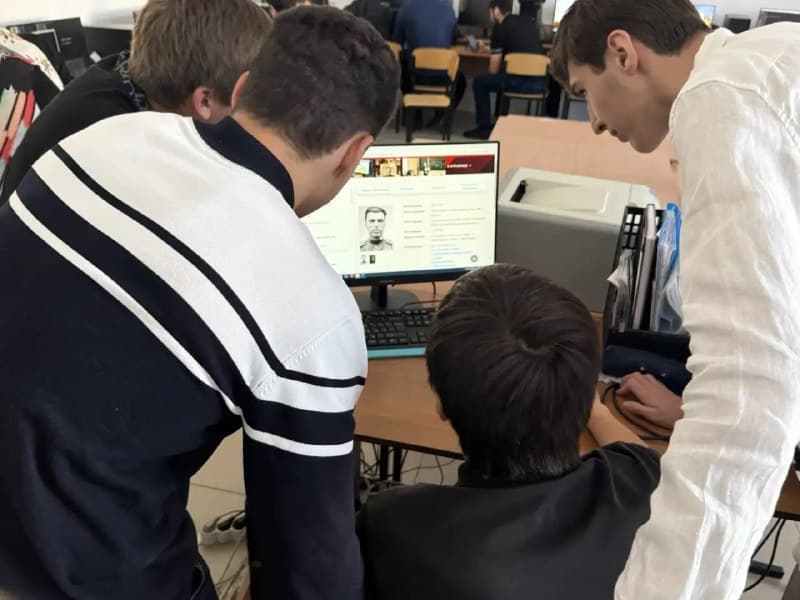 День памяти жертв фашизма В нашем колледже в рамках Международного дня памяти жертв фашизма прошла исследовательская работа «Лента времени». Фото 2