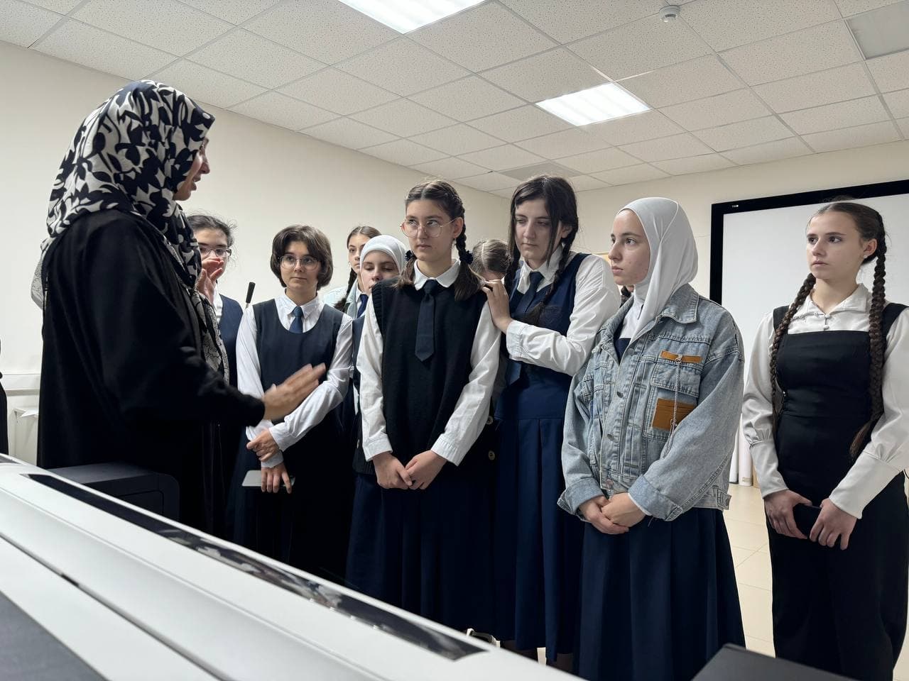 Увлекательное профориентационное мероприятие для школьников старшего звена СОШ № 2 г. Назрань. Фото 6